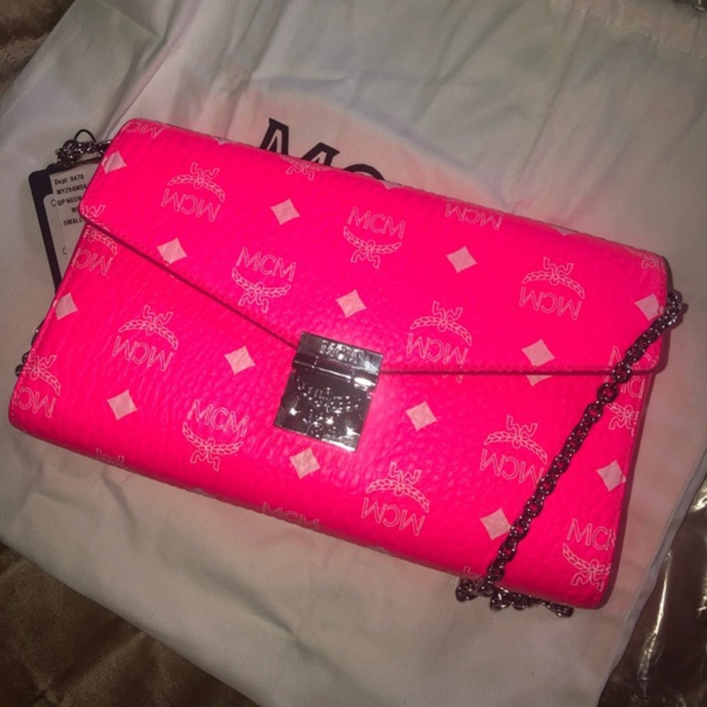 NWT MCM HOT PINK MILLIE CROSS BODY BAG